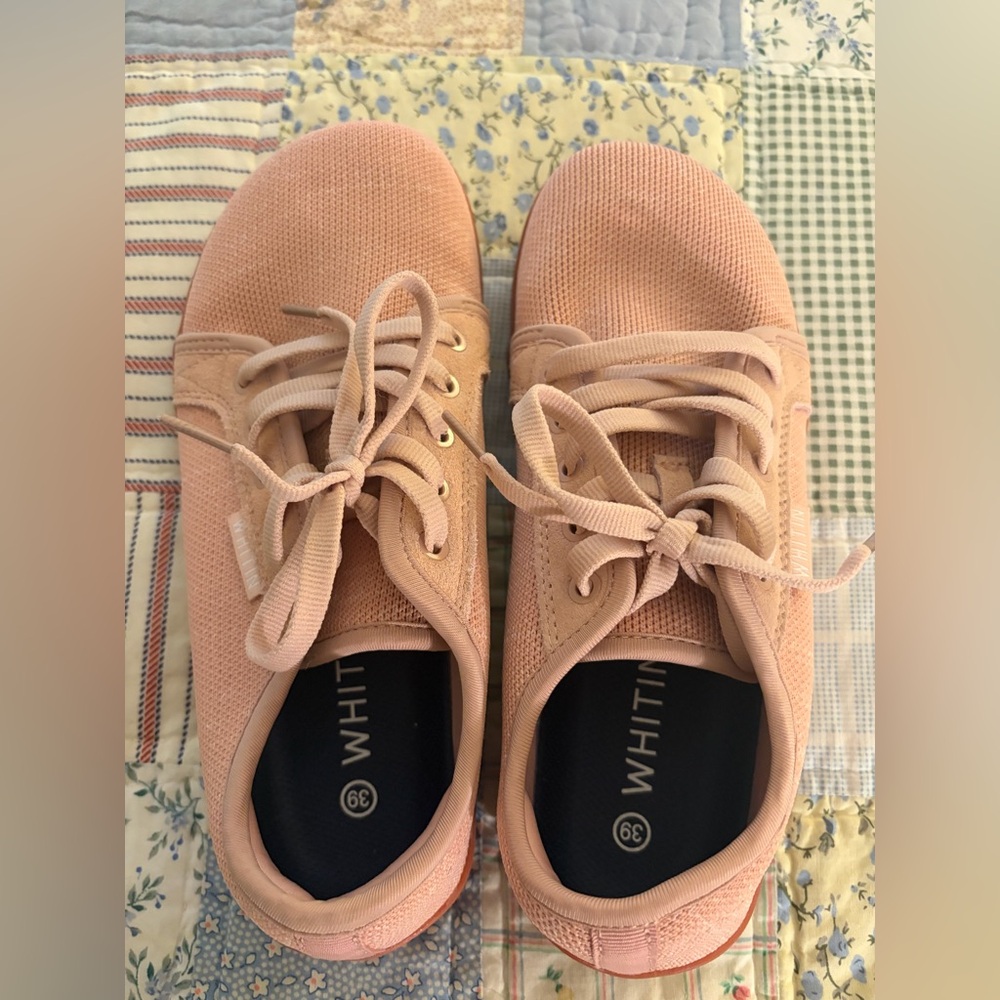 Whitin Barefoot Shoes, Size 8 Wide